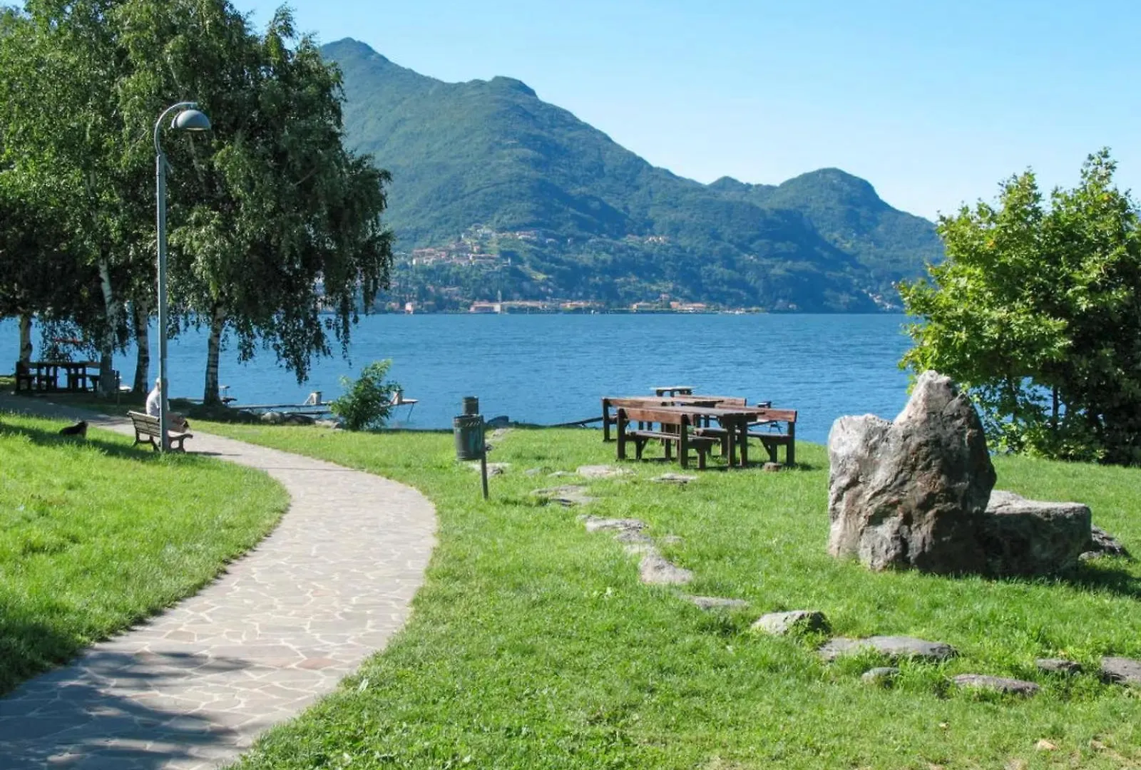 Villa Golden Lake 2 - Just Few Steps From The Lake Dervio