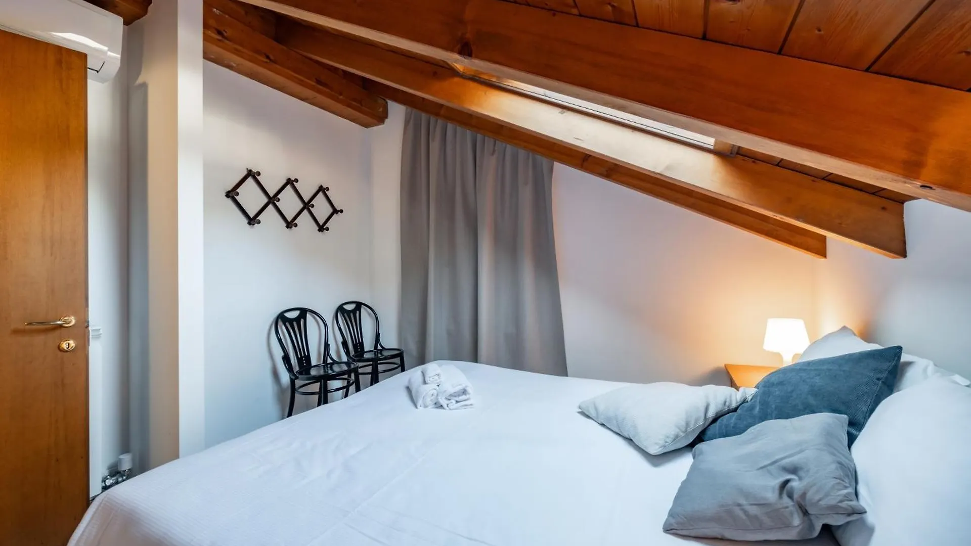 Villa Golden Lake 2 - Just Few Steps From The Lake Dervio Apartment