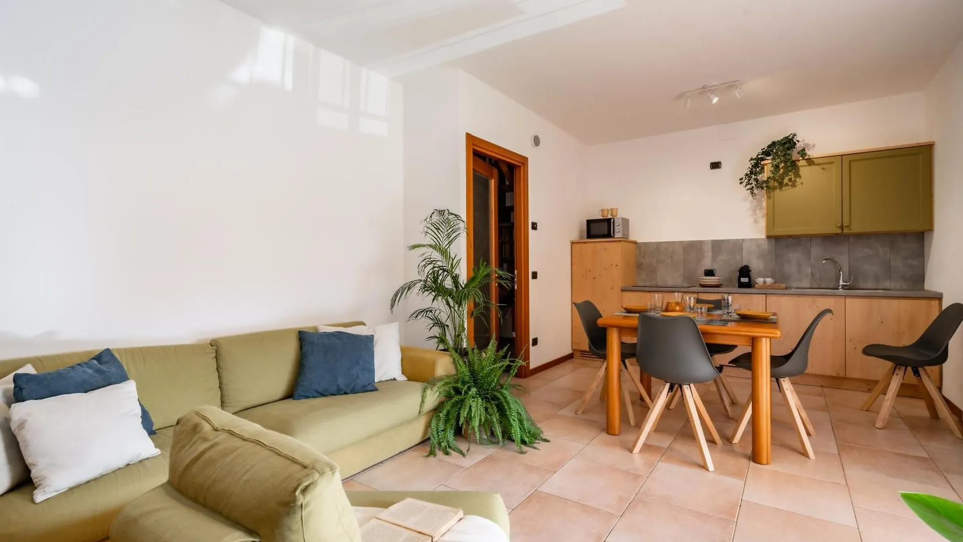 Apartment Villa Golden Lake 2 - Just Few Steps From The Lake Dervio Italy