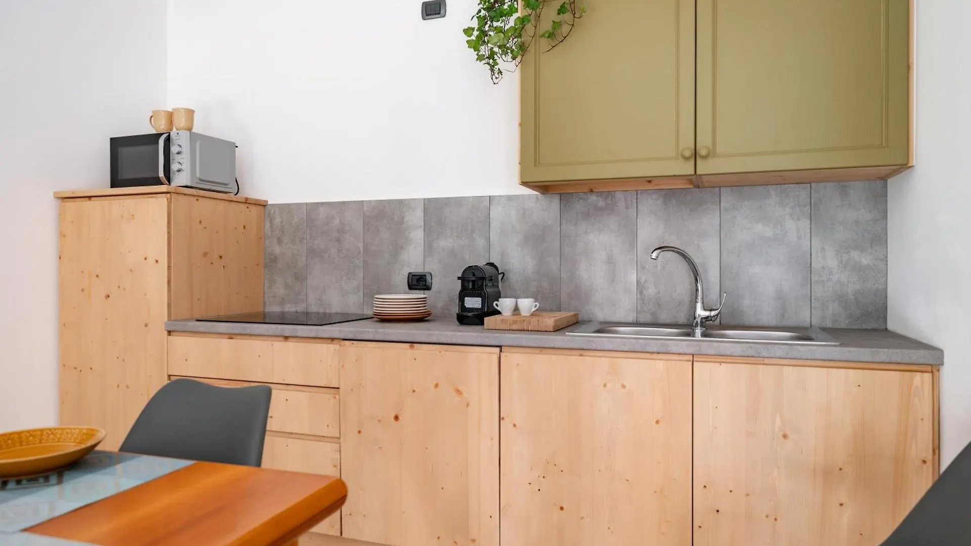 Apartment Villa Golden Lake 2 - Just Few Steps From The Lake Dervio