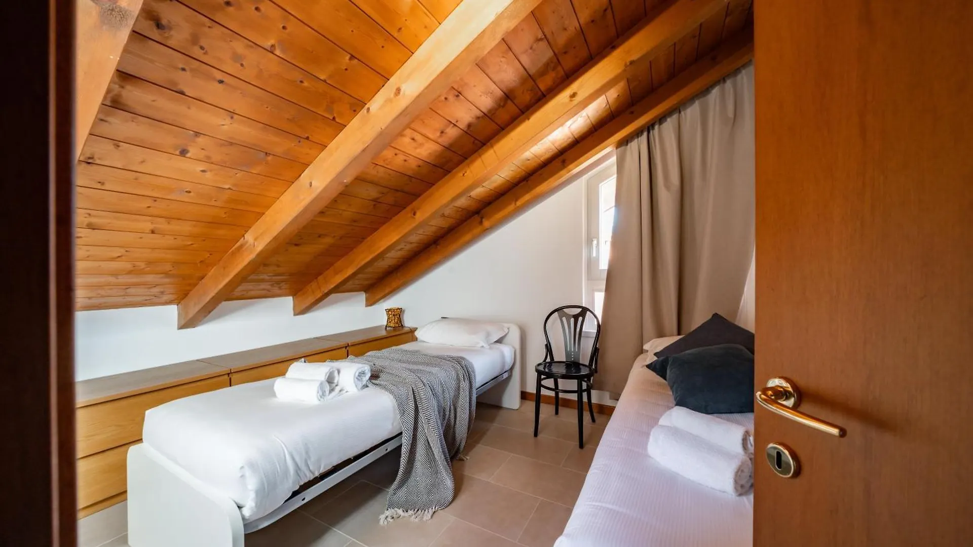 Villa Golden Lake 2 - Just Few Steps From The Lake Dervio 0*,