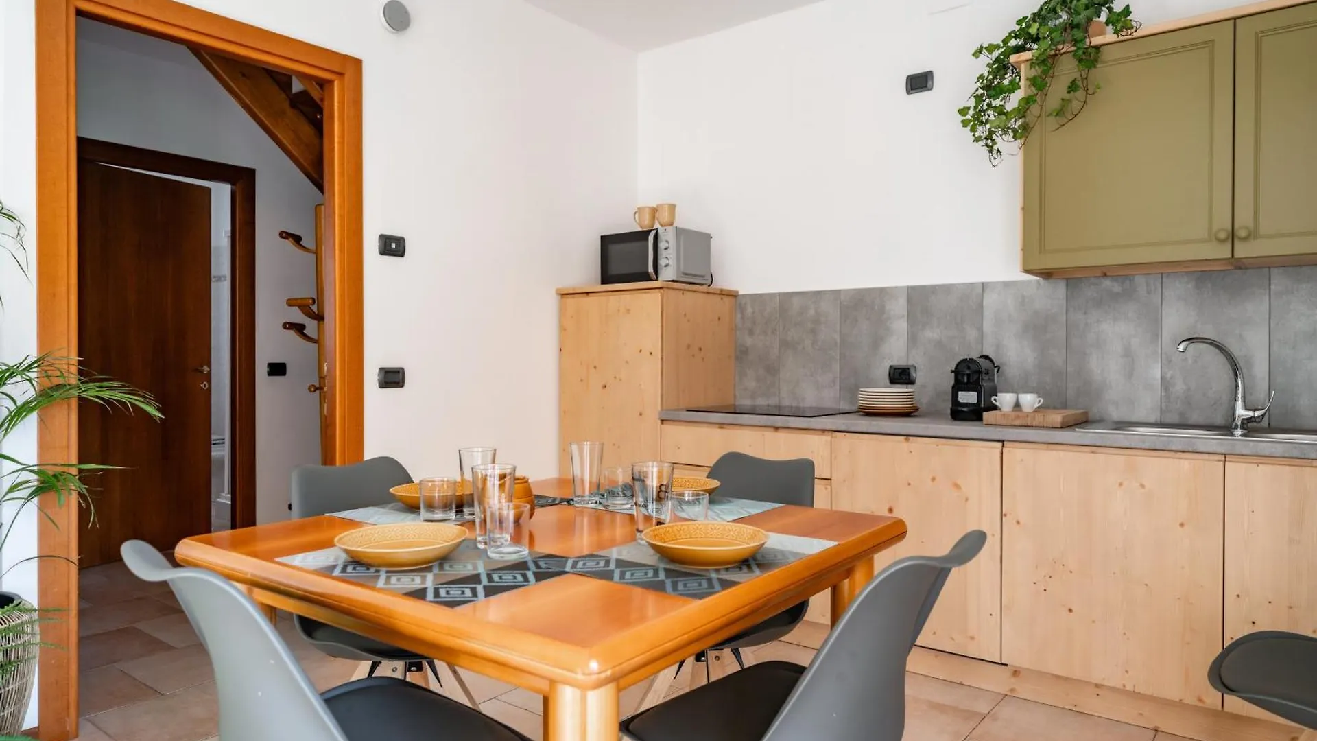 Villa Golden Lake 2 - Just Few Steps From The Lake Dervio Apartment